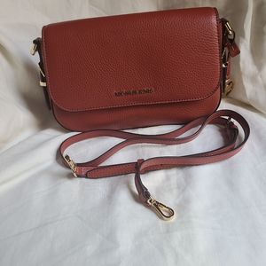 Michael kors crossbody body bag Bedford legacy in maroon brown.